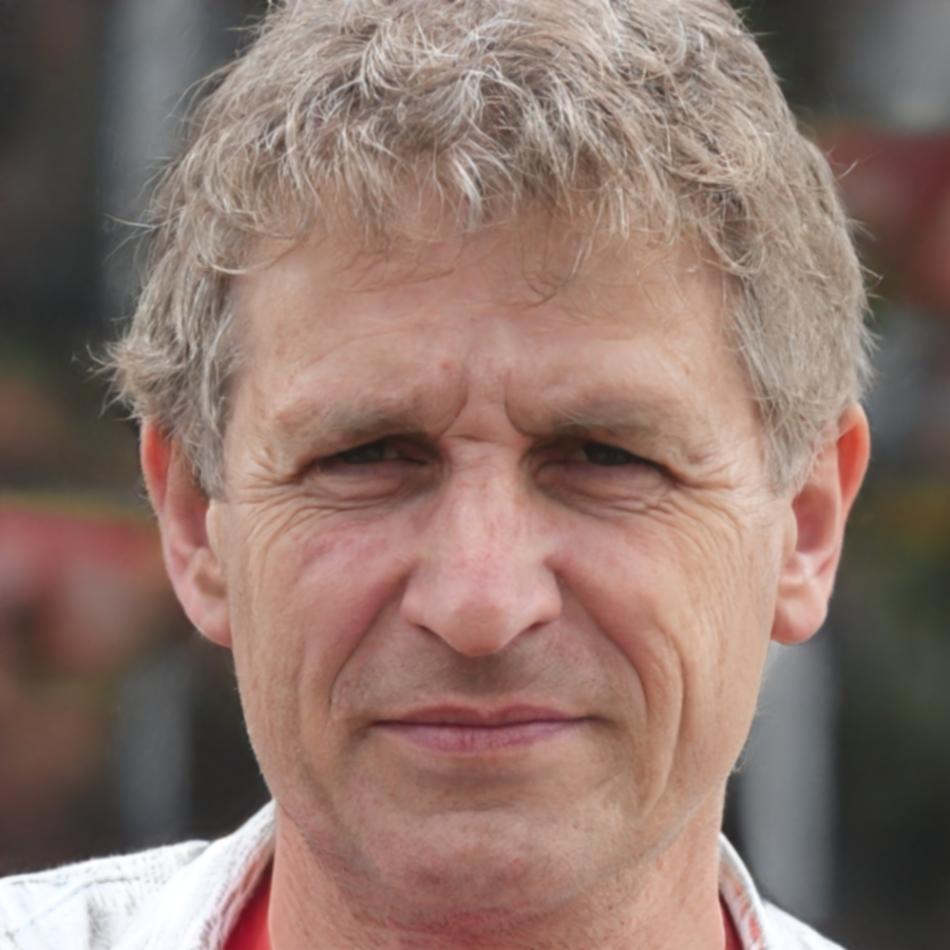 Retrato de Félix Montero, coordinador del programa de formación financiera